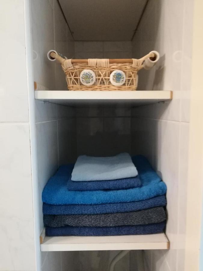 בודפשט Homy Apartment In Buda, With Safe Garage And Terrace מראה חיצוני תמונה