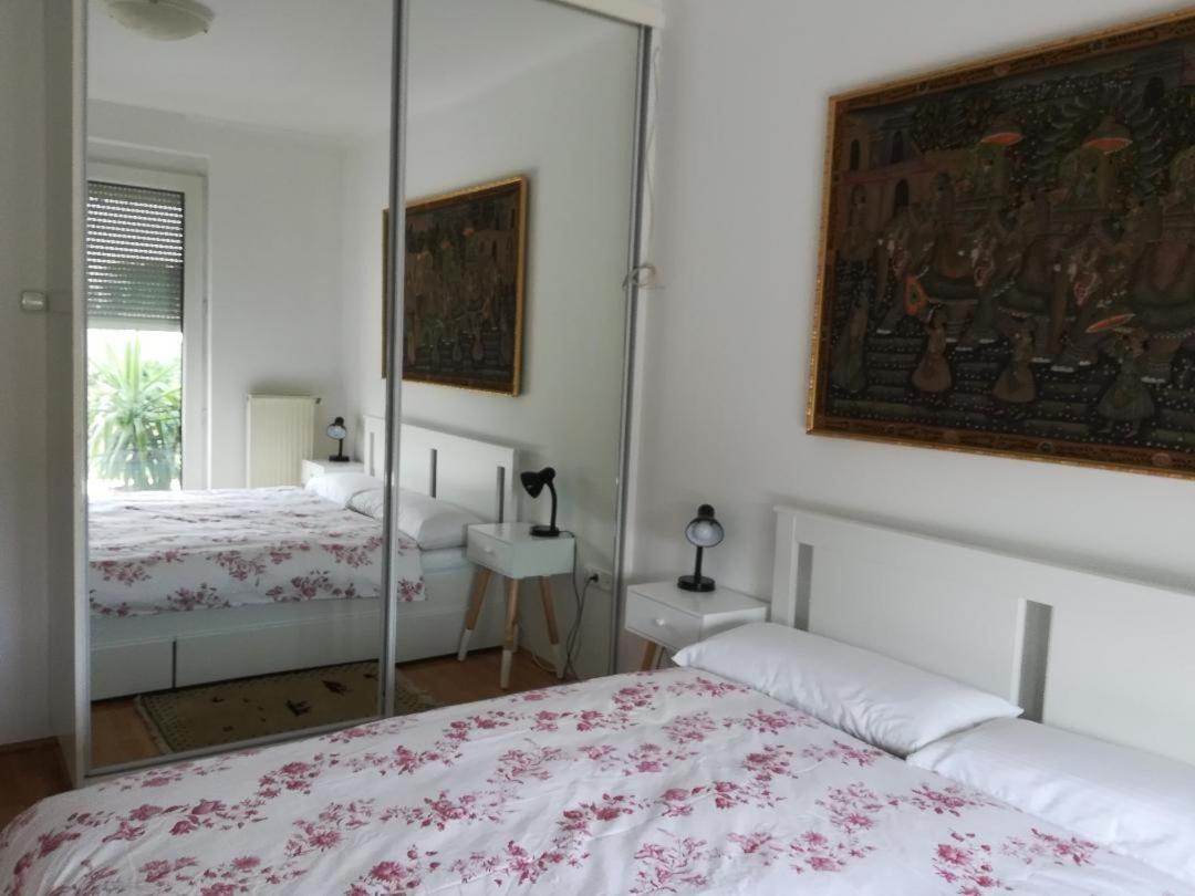 בודפשט Homy Apartment In Buda, With Safe Garage And Terrace מראה חיצוני תמונה