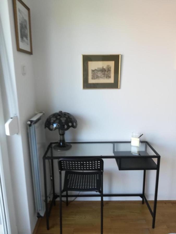 בודפשט Homy Apartment In Buda, With Safe Garage And Terrace מראה חיצוני תמונה